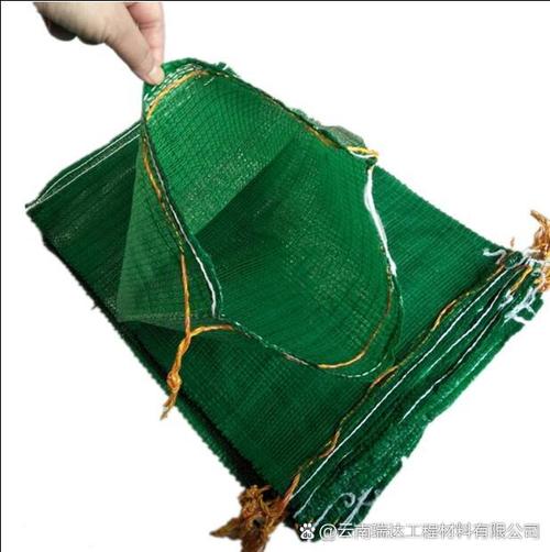 植生袋赋能香格里拉边坡绿化 施工简便成本低，生态修复更高效